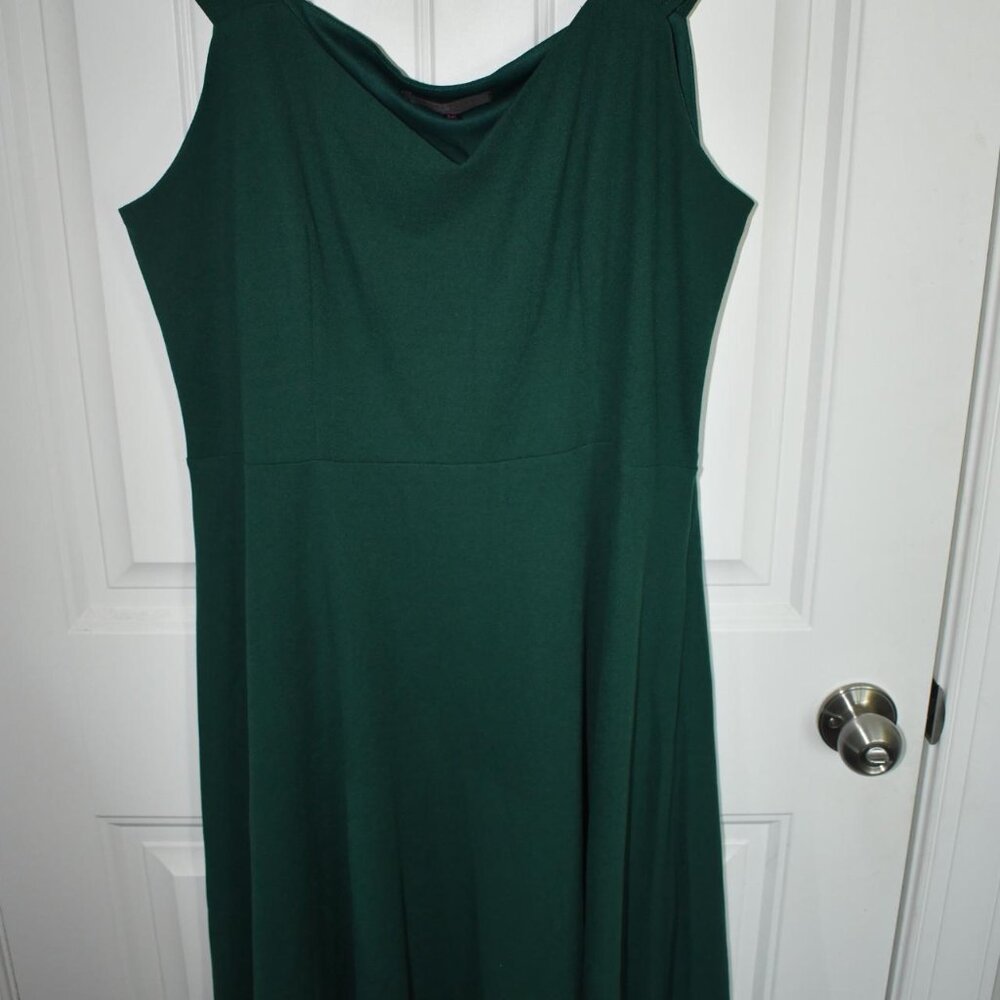 💚 Elegant Emerald Green Wedding Guest Dress 💚